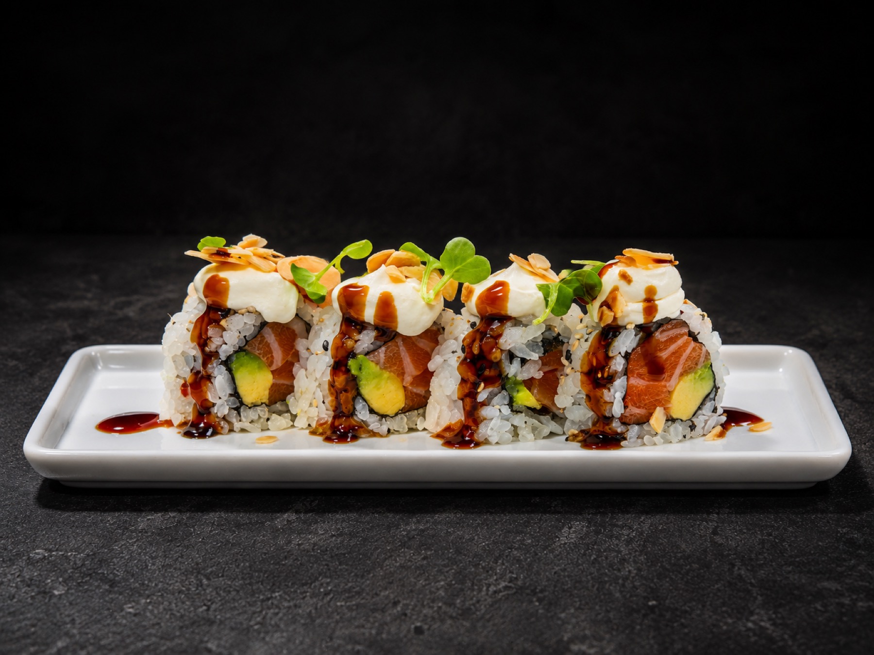 Rolls sushi sauce signature