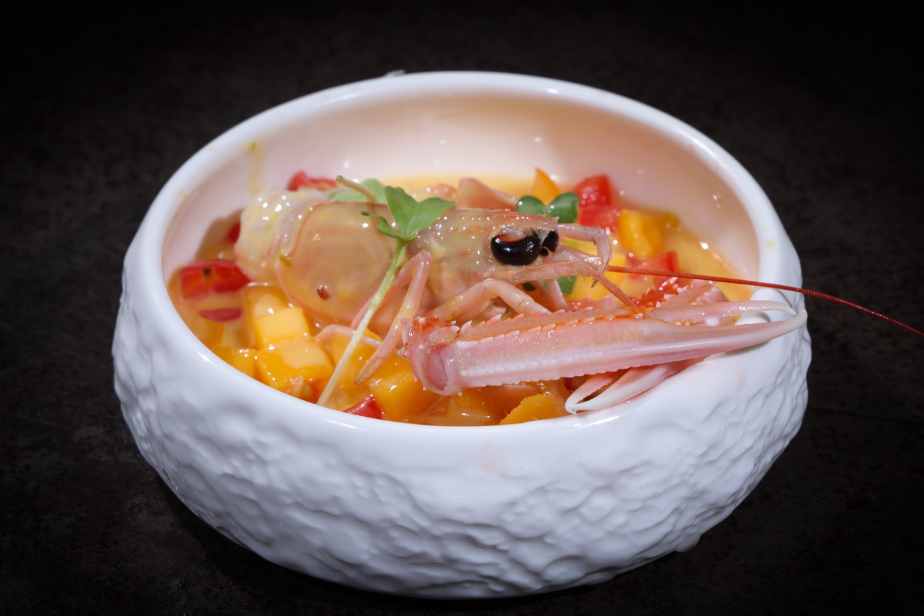 Bol de langoustine aux fruits