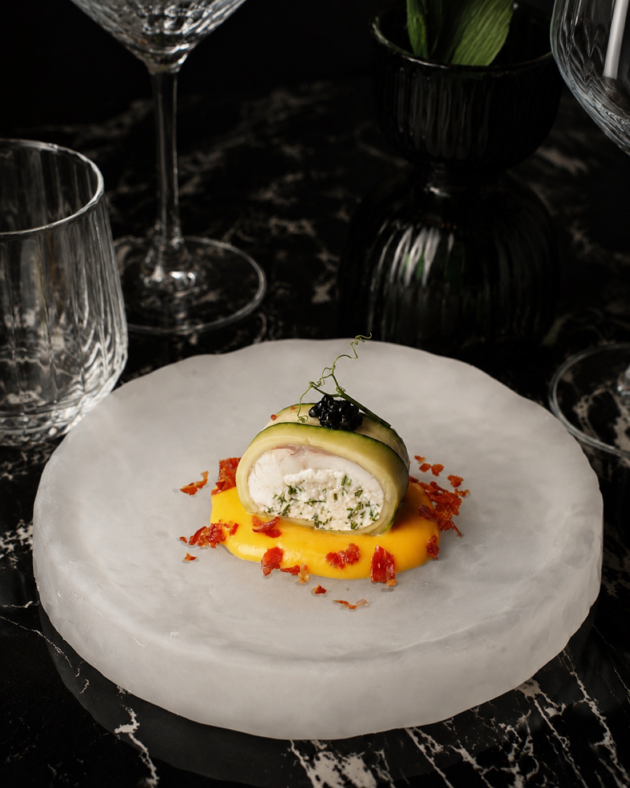 Champagne et assiette de la mer