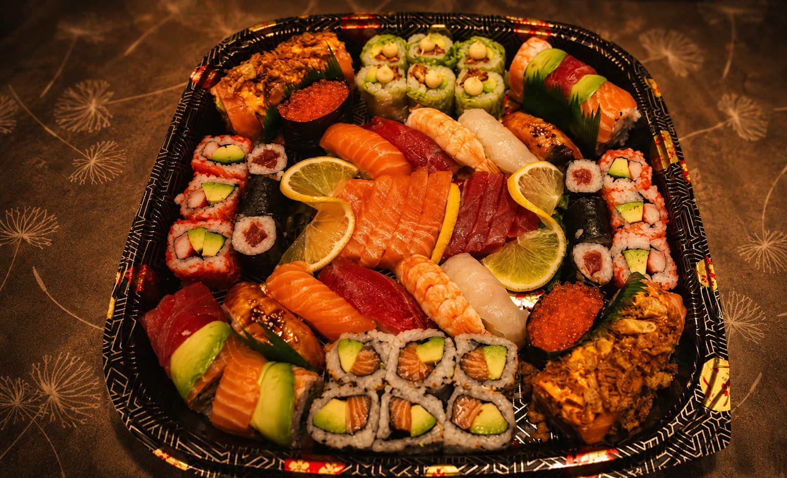Assortiment nigiri van Thaï Korat Restaurant