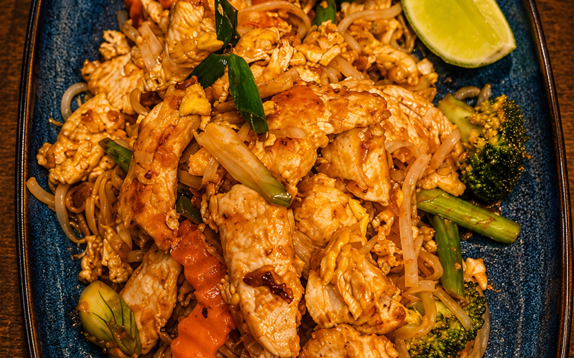 Thaise noedels met kip en groenten