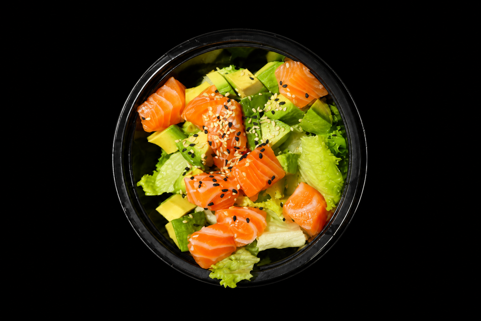 Salade saumon avocat de Yami Sushi