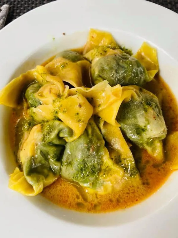Raviolis des légumes à l'huile d'olive de Sicile