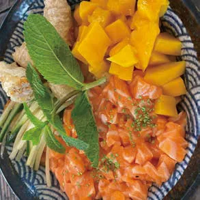 C9M POKÉBOWL AU MANGUE ET SAUMON OU ANANAS