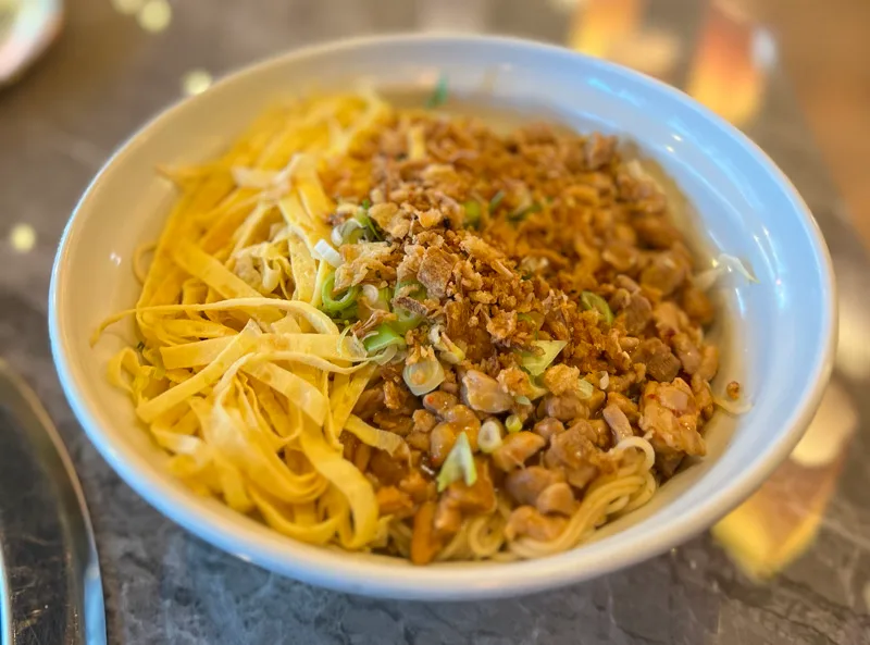 R3. Dak Ramyeon (poulet)
