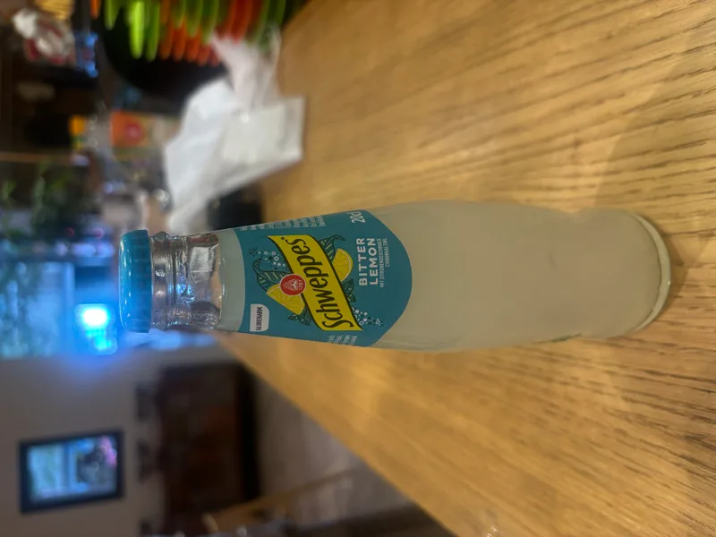 Schweppes lemon