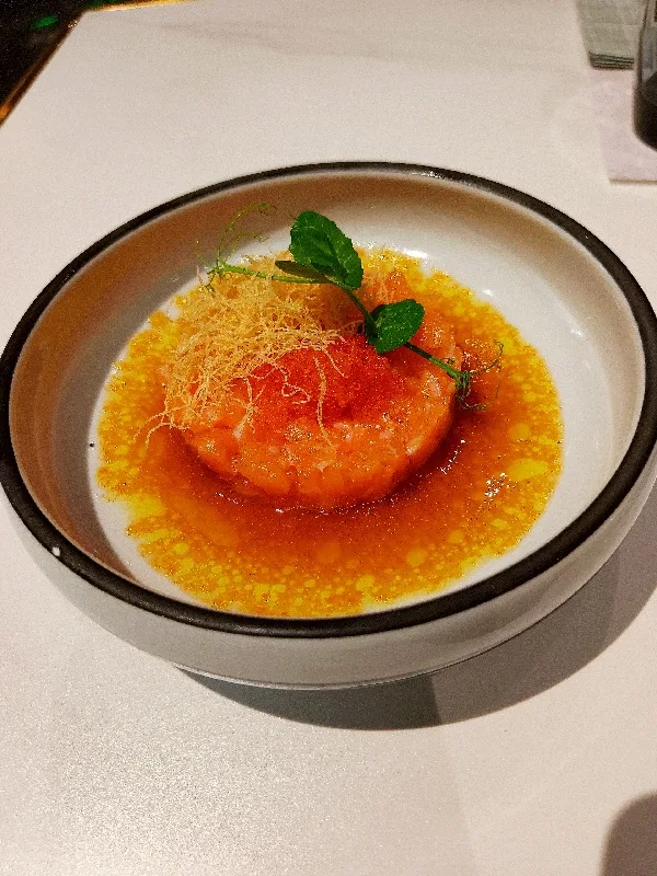 610.Tartare Salmone New Style