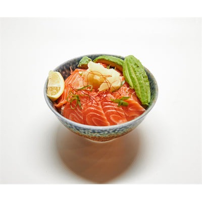 C3. Chirashi saumon avocat