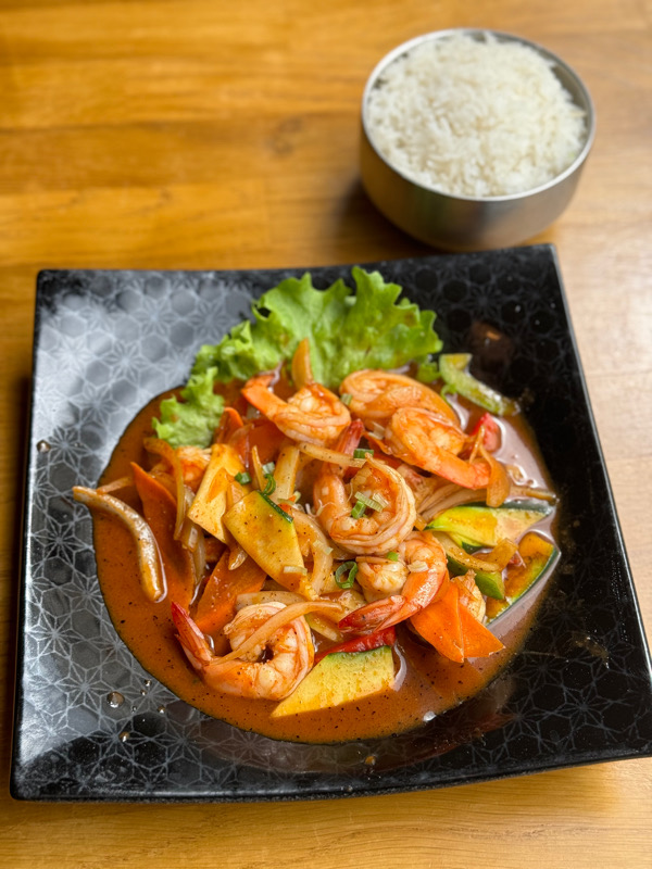 P5: Crevettes sautées piquant sur plaque chauffante