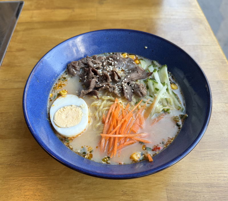 N1 Soupe de ramen au bœuf ou porc braisé