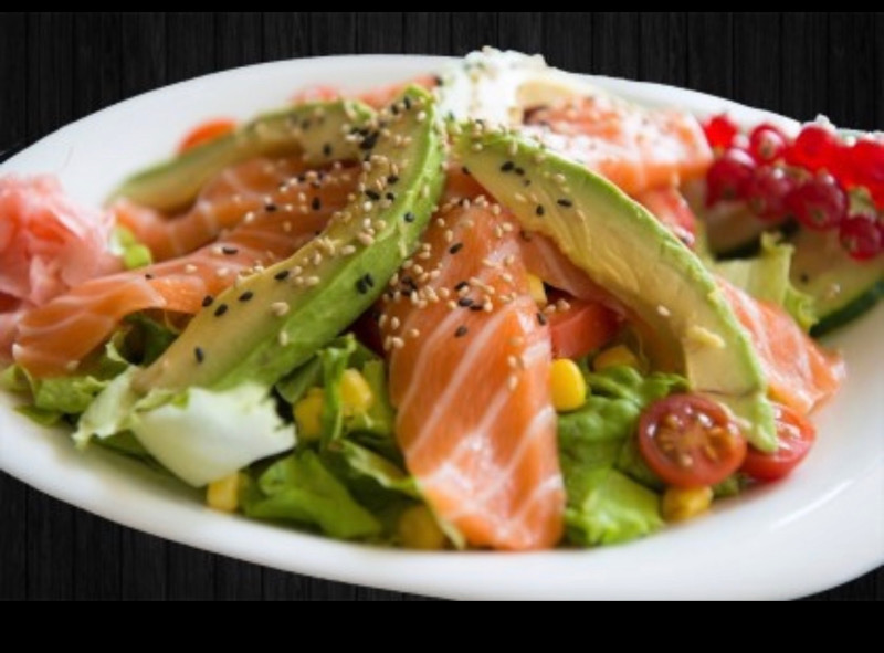 #50.Salade au saumon avocat