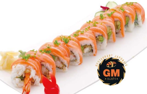 R6. Tempura crevette et saumon roll