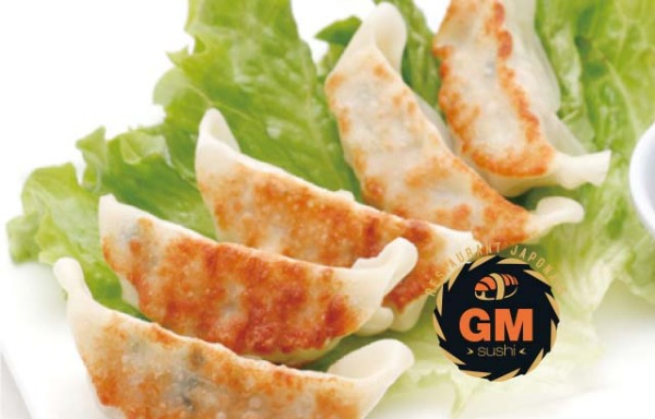 E5. Gyoza au poulet (5 pièces)