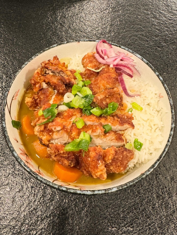 Torikatsu / Curry Poulet - Servi avec une soupe Miso