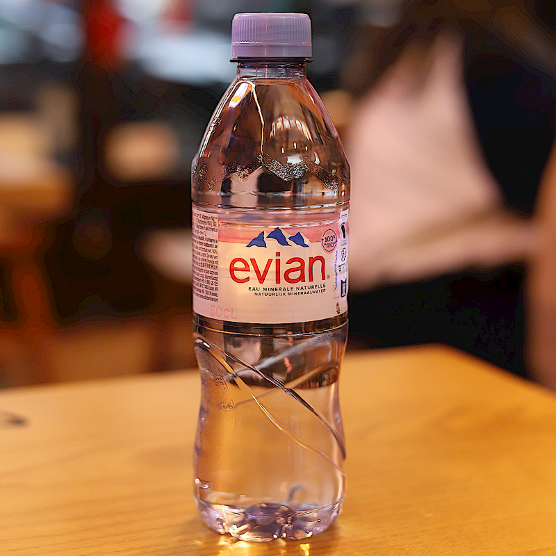 S14. Evian 50cl