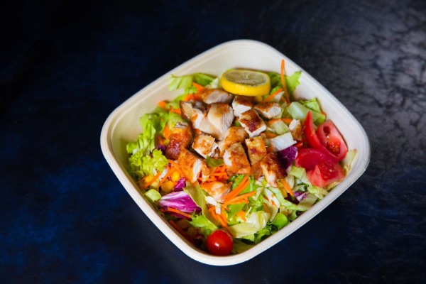 S1 Salade au poulet   + boisson offerte