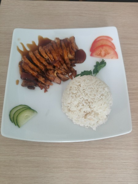 R4. Canard laqué + riz nature