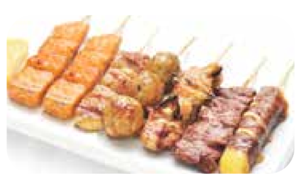 B5 1 soupe / 1 salade / 1 riz / 7 brochettes :1 poulet, 1 boulette de poulet 1 formage, 2 saumon, 1 boeuf, 1 aile de poulet