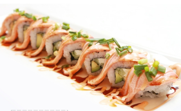 N5 Saumon mi-cuit, surimi avocat, cheese 8 pièces