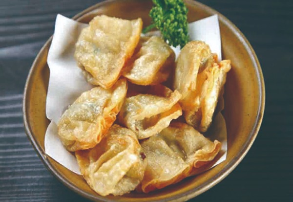 18C. Ravioli di carne fritti