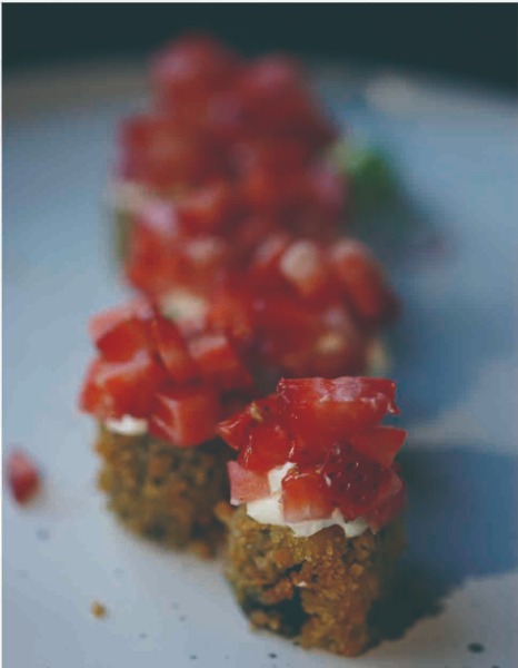H9. Maki fritti con fragola