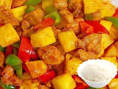 F5. Poulet à la sauce aigre-douce avec ananas