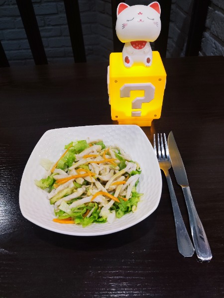A11. Salade de poulet