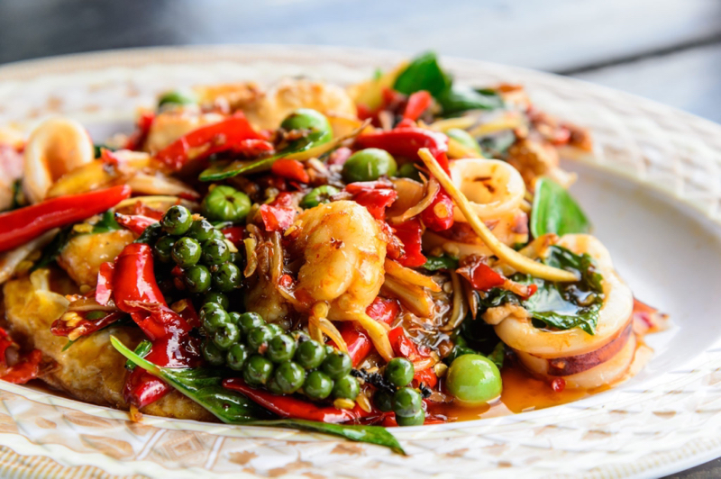 P13. Calamars à la sauce thaï
