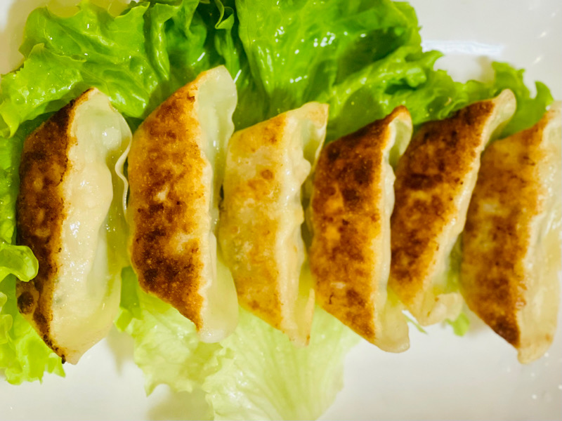 Raviolis grillés au poulet / 6 pièces