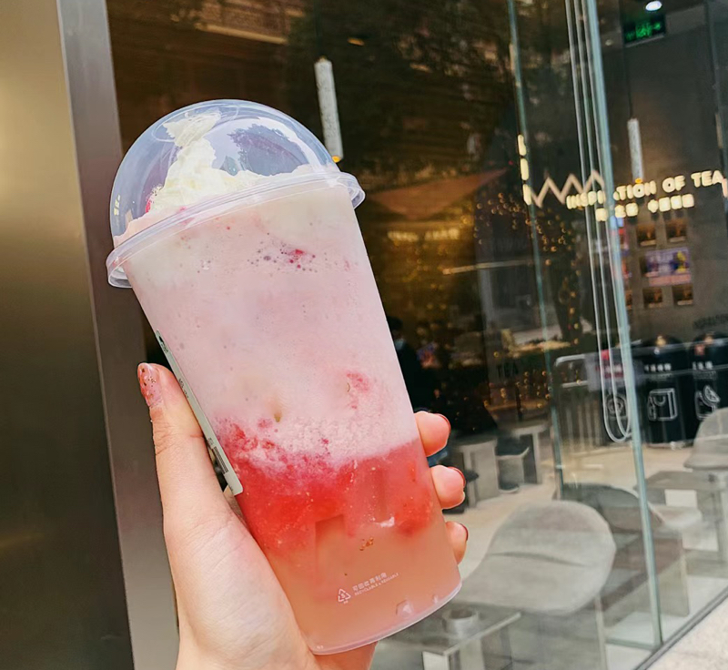 Thick milk strawberry boba �/�