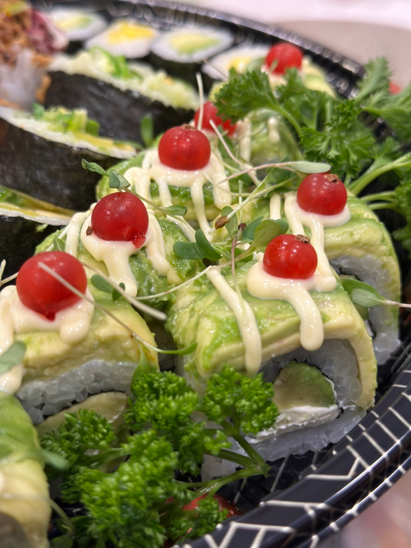 T30 avocado cheese roll