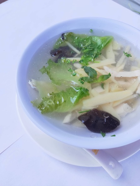 10. Soupe de vermicelles au poulet