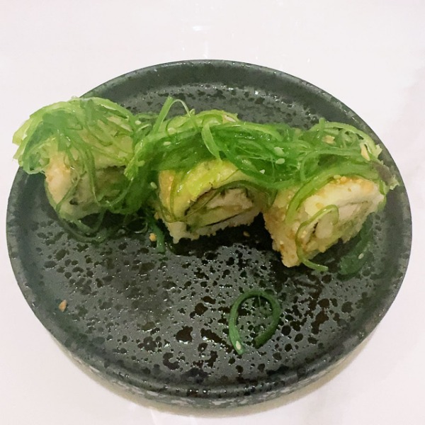 SP7. Avocat algue chicken roll