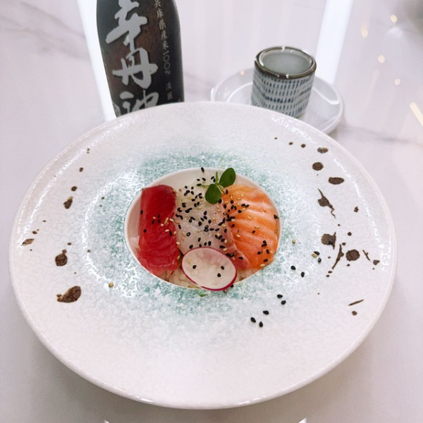 CH3. Chirashi assortiment