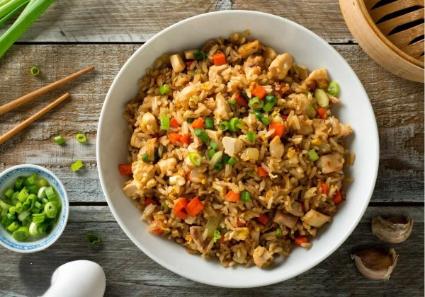 A9P. Riz sauté au poulet