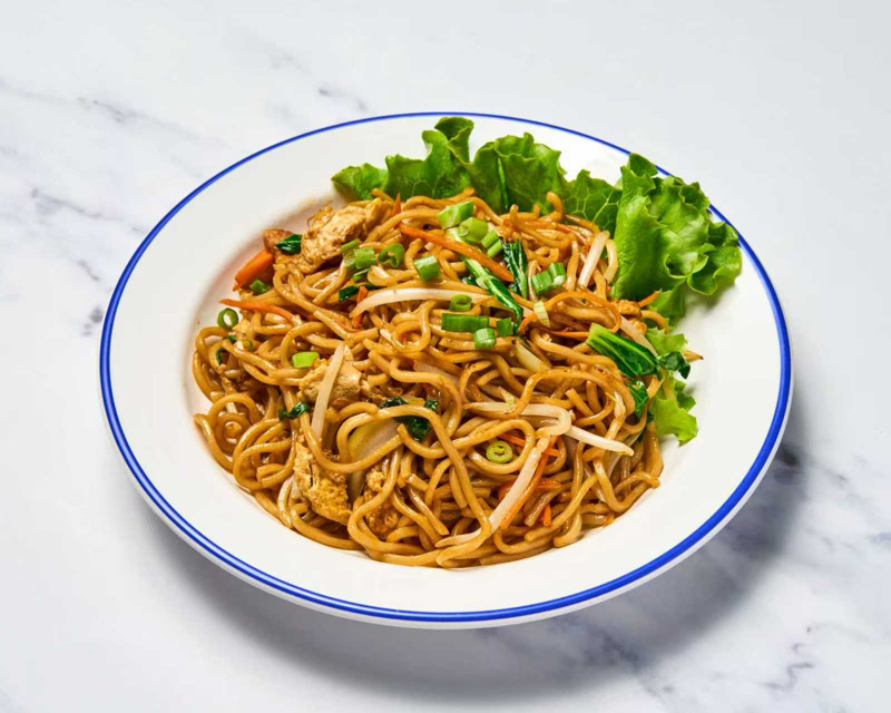 Vegetable noodles stir-fry