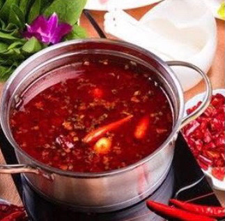 1. 牛油麻辣锅底 Bouillon piguant et épicé