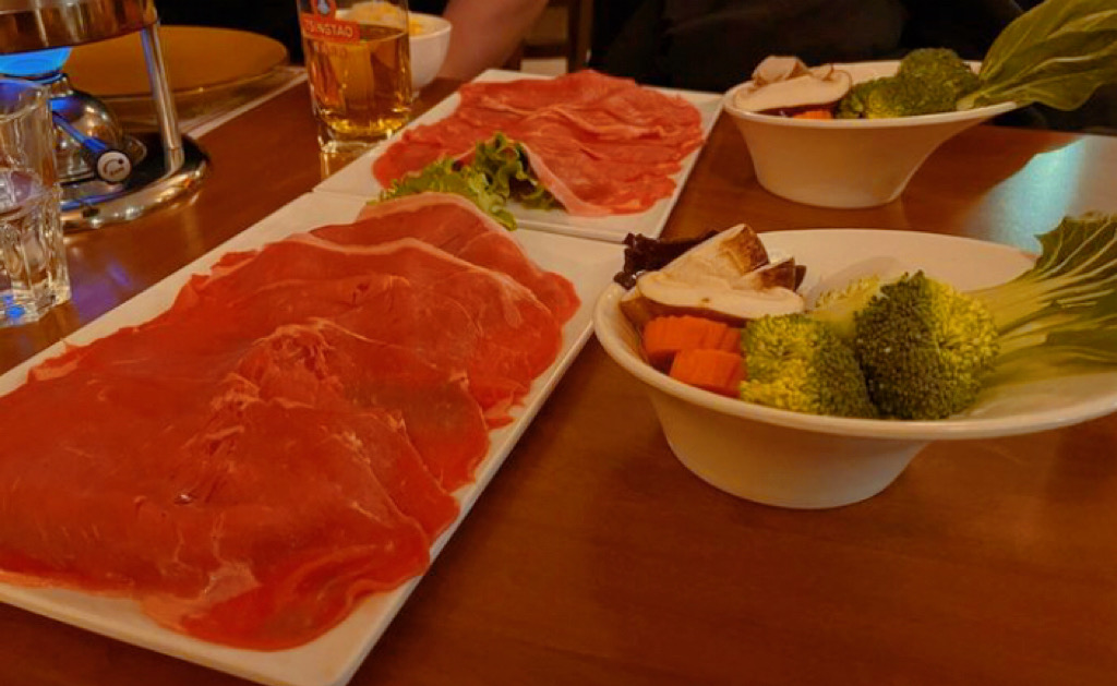 51. Menu fondue faux-filet de boeuf 牛肉火锅套餐