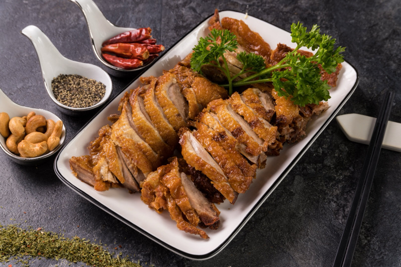 35.canard laqué à la contonaise ( sans riz) 