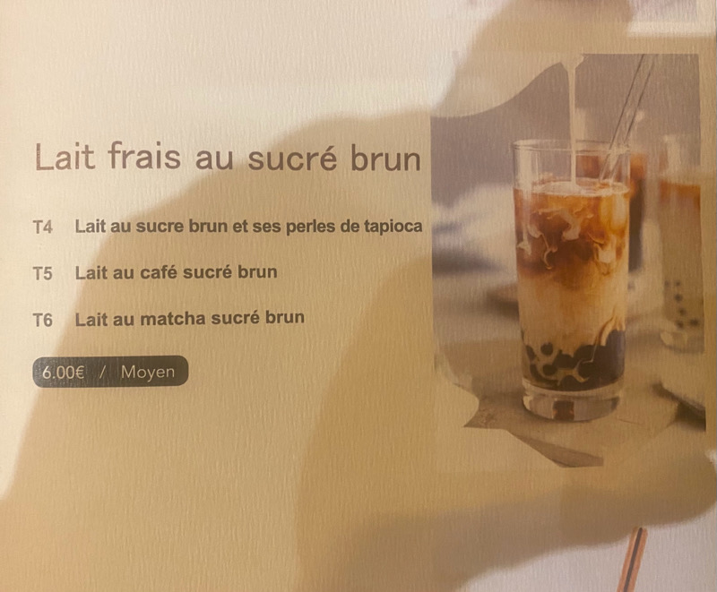 T4. Lait au sucre brun et ses perles de tapooca moyen