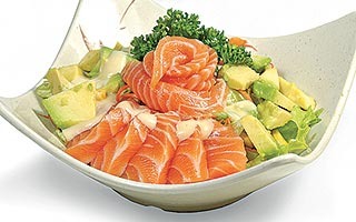 603 Salade avocat saumon