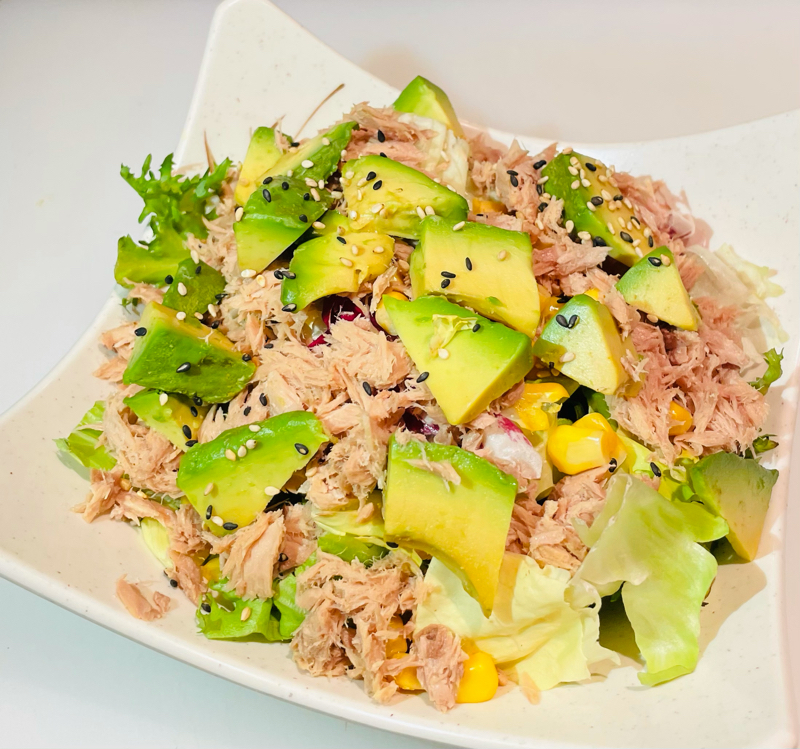 622 Salade avocat thon cuite