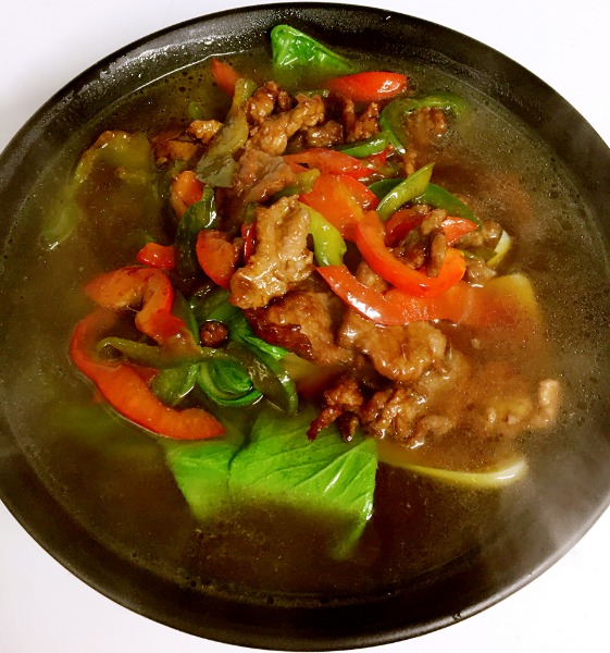 T5 Soupe de nouilles au bœuf sauté