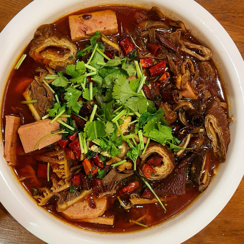 MAO XUE WANG (Marmite d’abats de porc et ses légumes mijotés à l’huile de piment et aux poivres de Sichuan)🌶️🌶️