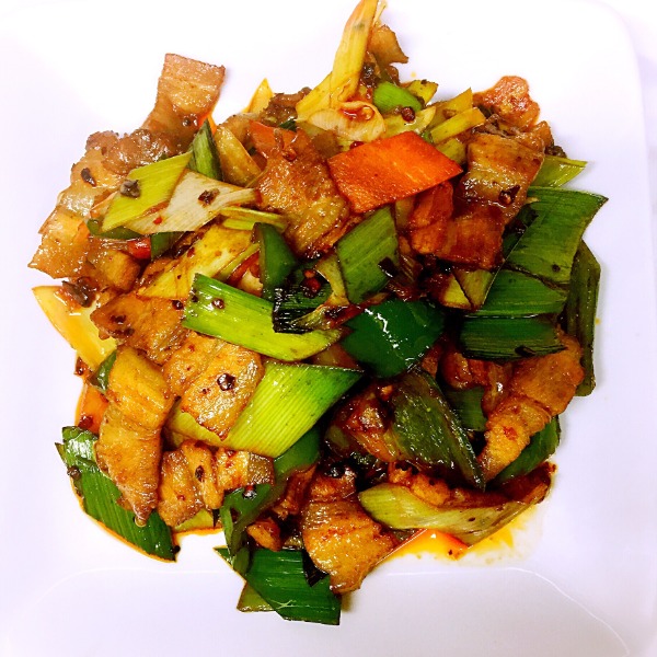 S22 Porc cuit deux fois(hui guo rou) (Piment ou sans Piment)