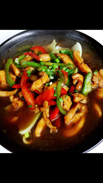 T6 Soupe de nouilles aux poulet sauté