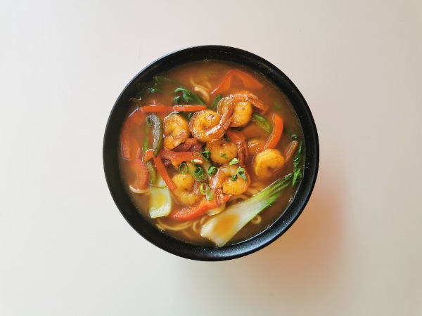 T4 Soupe de nouilles crevettes sautées