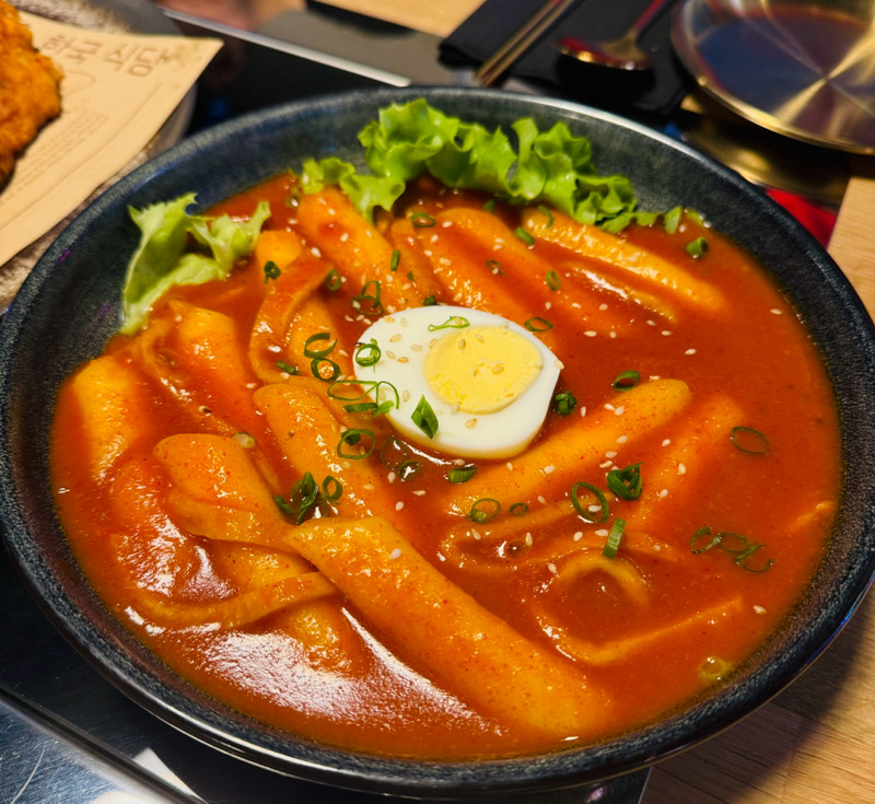 8. Tteok Bokki 떡볶이
