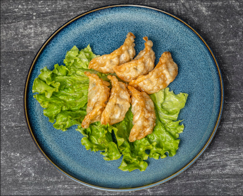 11. Gyoza frit poulet (6 pièces)