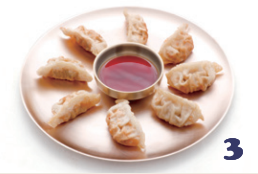3.Raviolis frit au poulet /au porc (8 pcs)